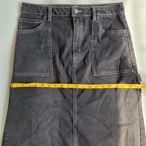 Love, fire Black Charcoal Back Slit Denim Jean Skirt with Pockets Sz 11 - Picture 12 of 15